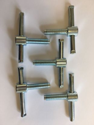 R137,15AV の画像